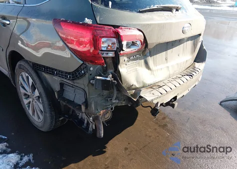 2017 Subaru Outback 2.5I Touring из США, поврежденный, VIN 4S4BSATC5H3407736